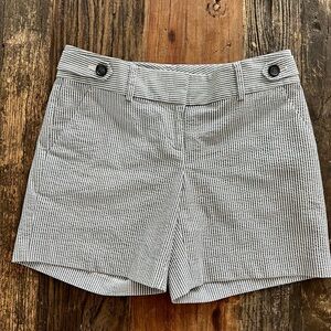 Ann Taylor Tailored Seersucker Shorts 00P NWOT